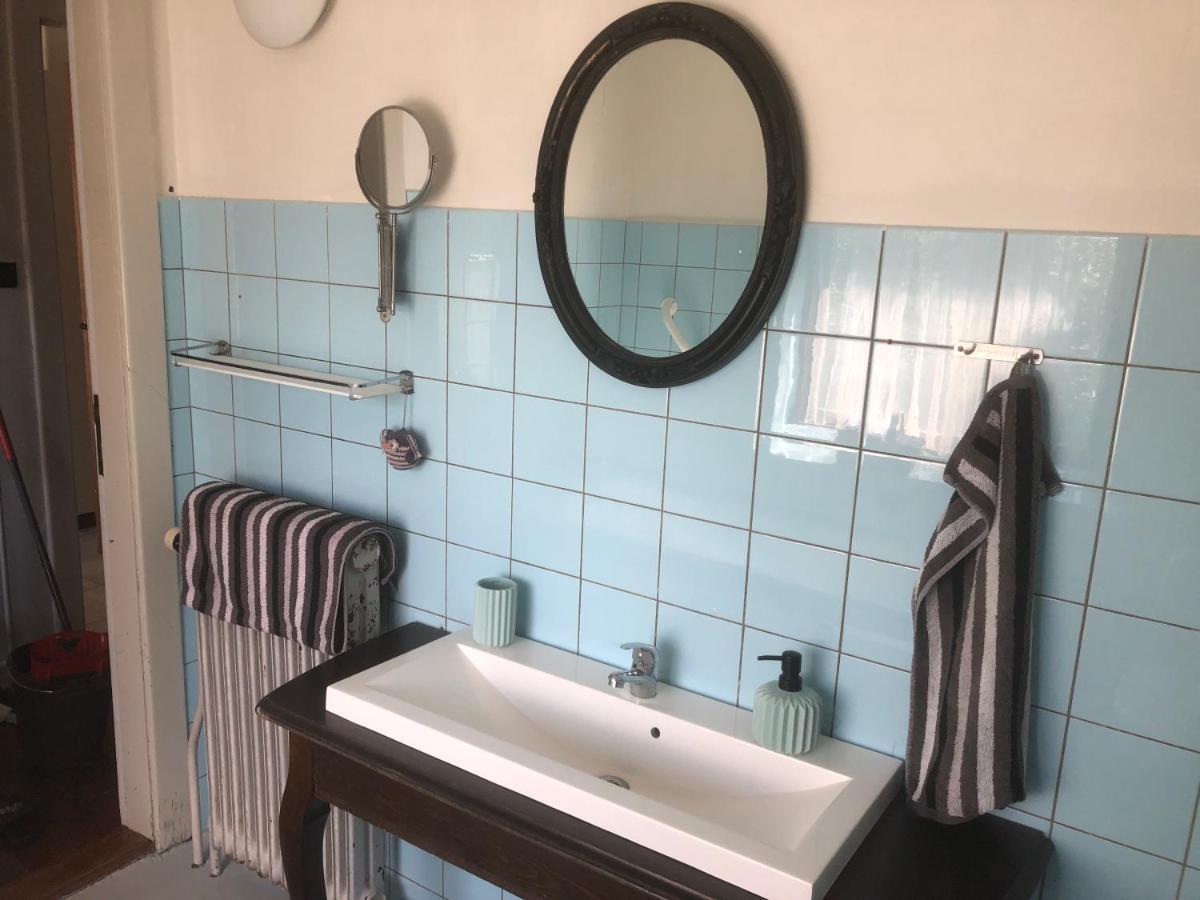 Retro Bolig - Fyldt Med Hygge! Ingen Luksus Apartment Kolind Exterior photo
